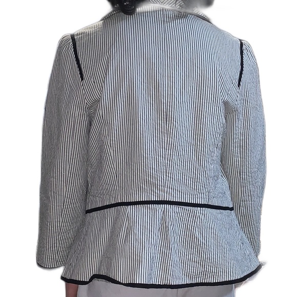 Classiques  Entier Pin Striped Contrast Blazer - Picture 2 of 7